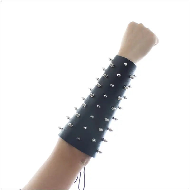 Erotische Leren Bondage Riem - Met Spijkers Stevig Leer - armband